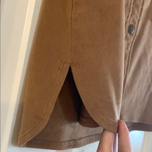 Camel Colored button front mini skirt - Picture 3 of 4